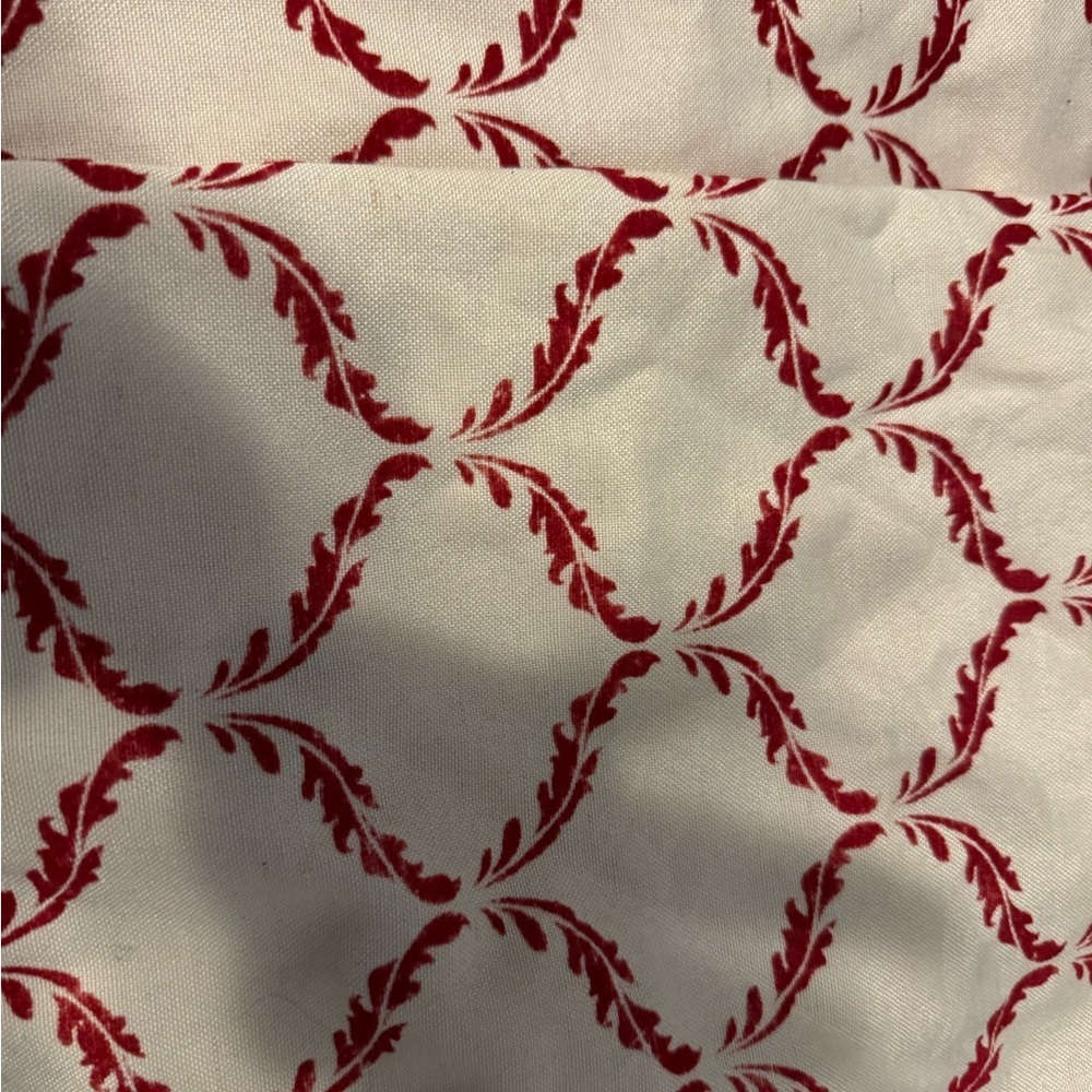 Set of 4 Holiday Placemats and Napkins. Red. Christmas. Super festive and sheek - Picture 5 of 8